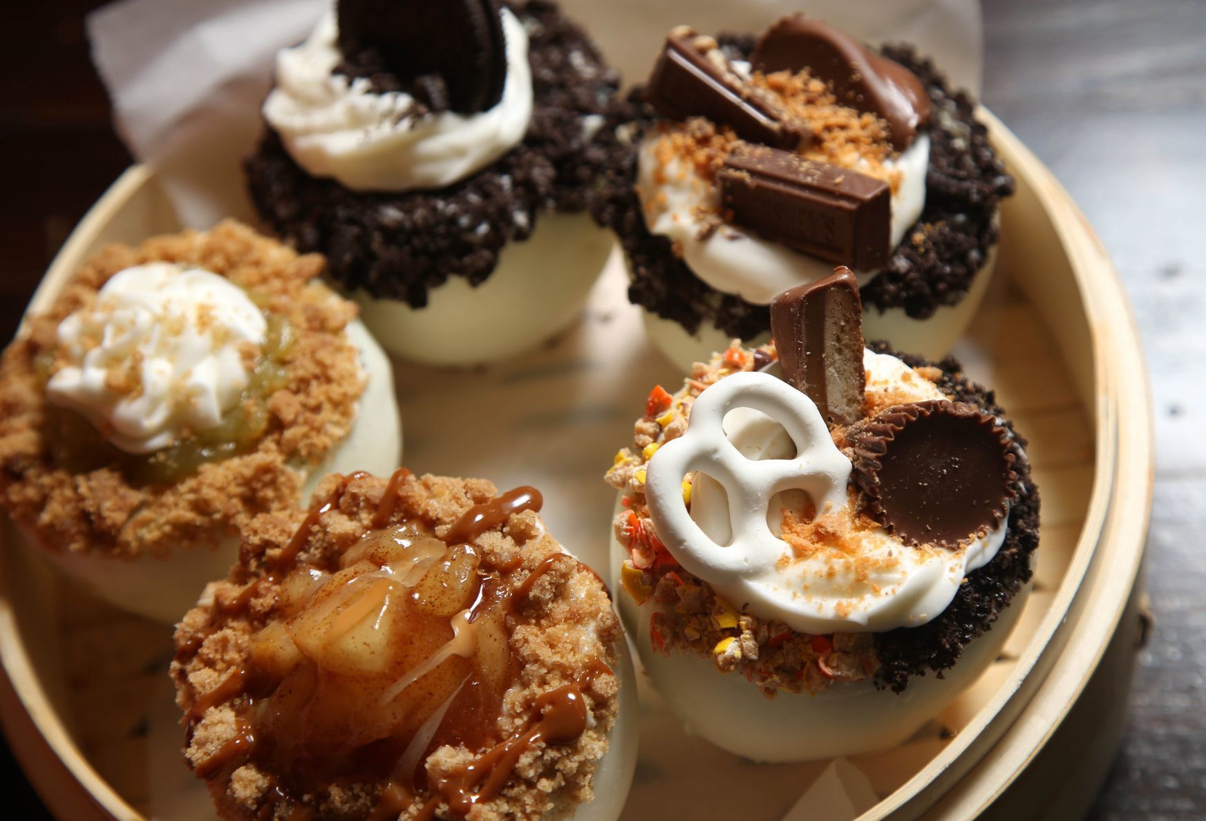 Cheesecake-stuffed apples at Flo’s Burger Diner